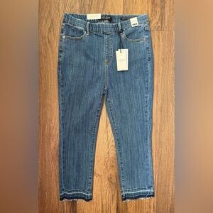 NWT Judy Blue Skinny Fit Capri - High Waist Pull On - Size 11/30